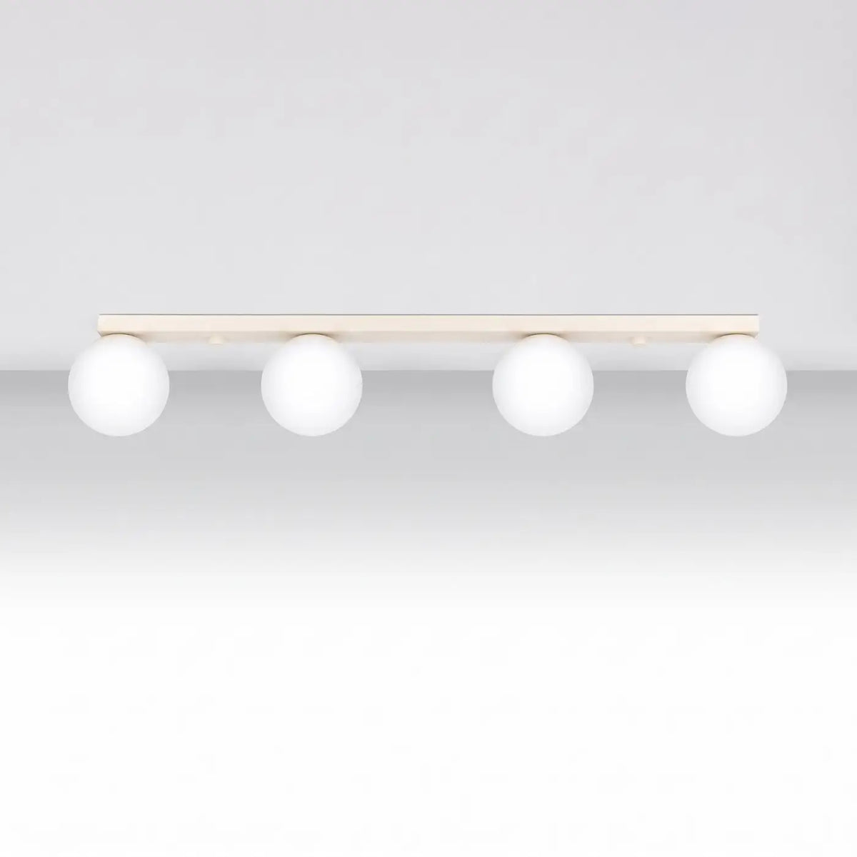 Plafonnier à boules en verre opale sur rampe, de 1 à 6 lumières, beige