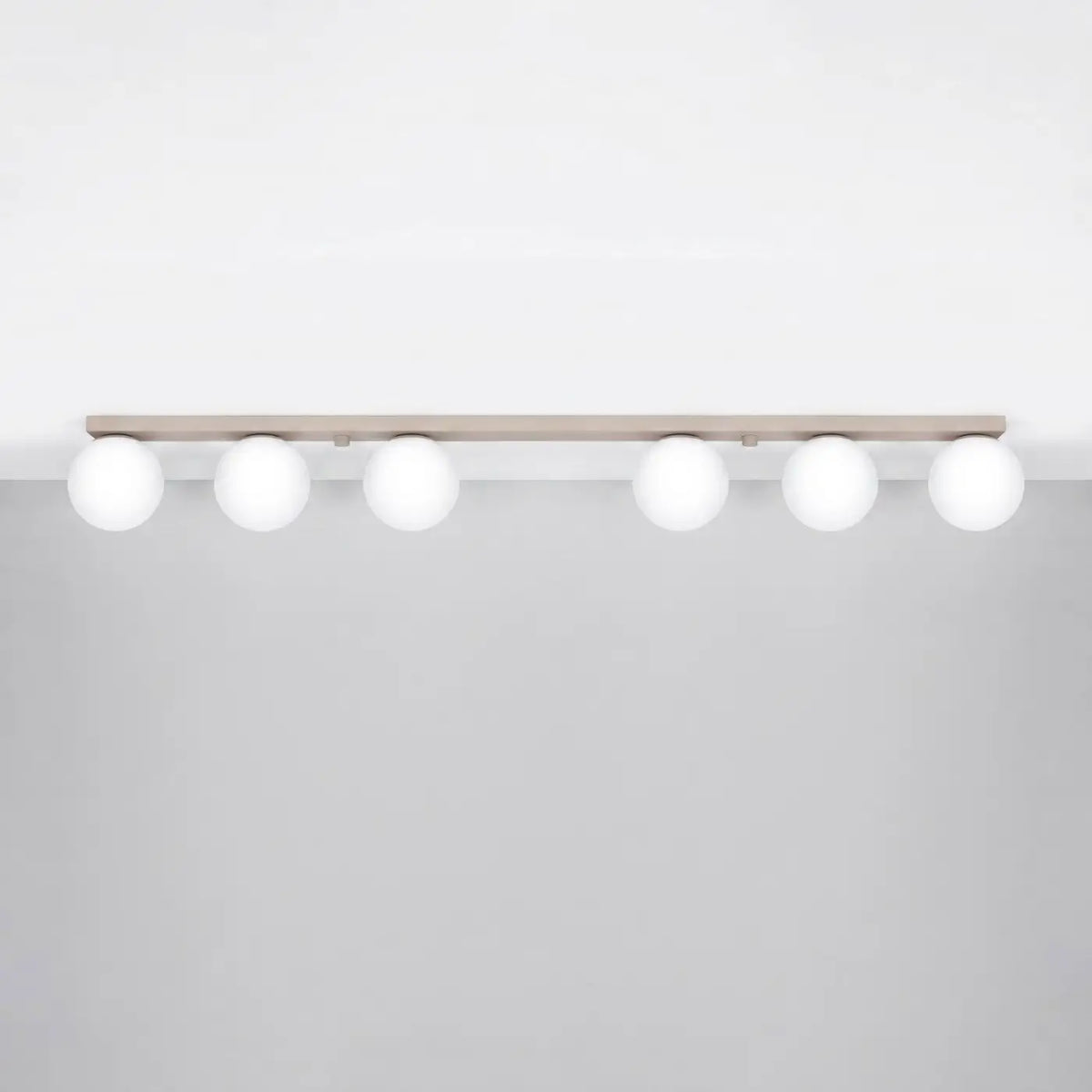 Plafonnier à boules en verre opale sur rampe, de 1 à 6 lumières, taupe