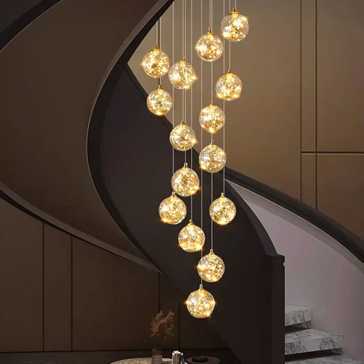Suspension cascade à LED dorées, de 6 à 50 lampes