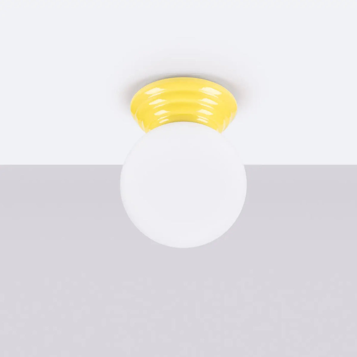 Plafonnier céramique émaillée et globe en verre, IP44, sept couleurs, jaune