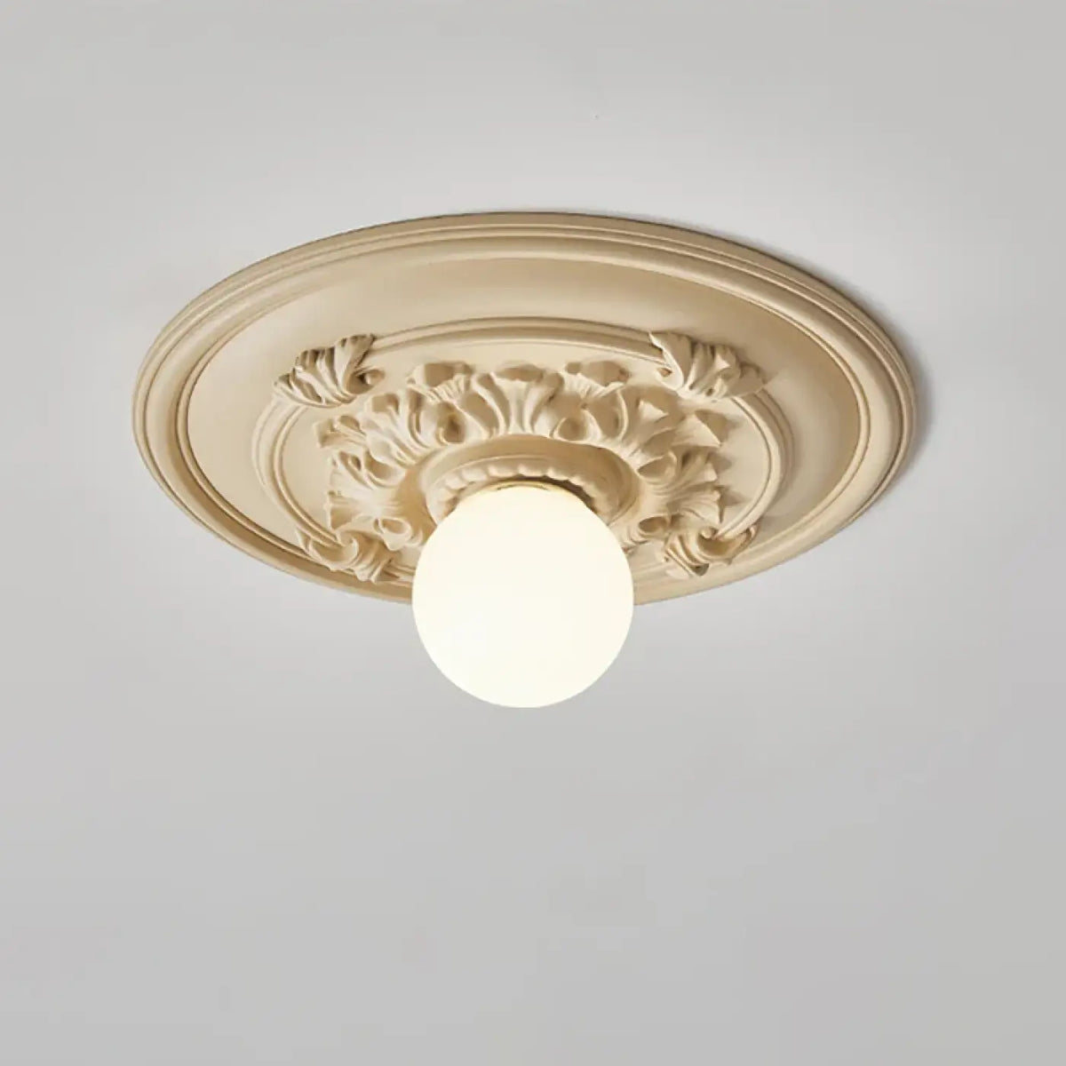 Plafonnier classique à rosace décorative, blanc ou beige, beige