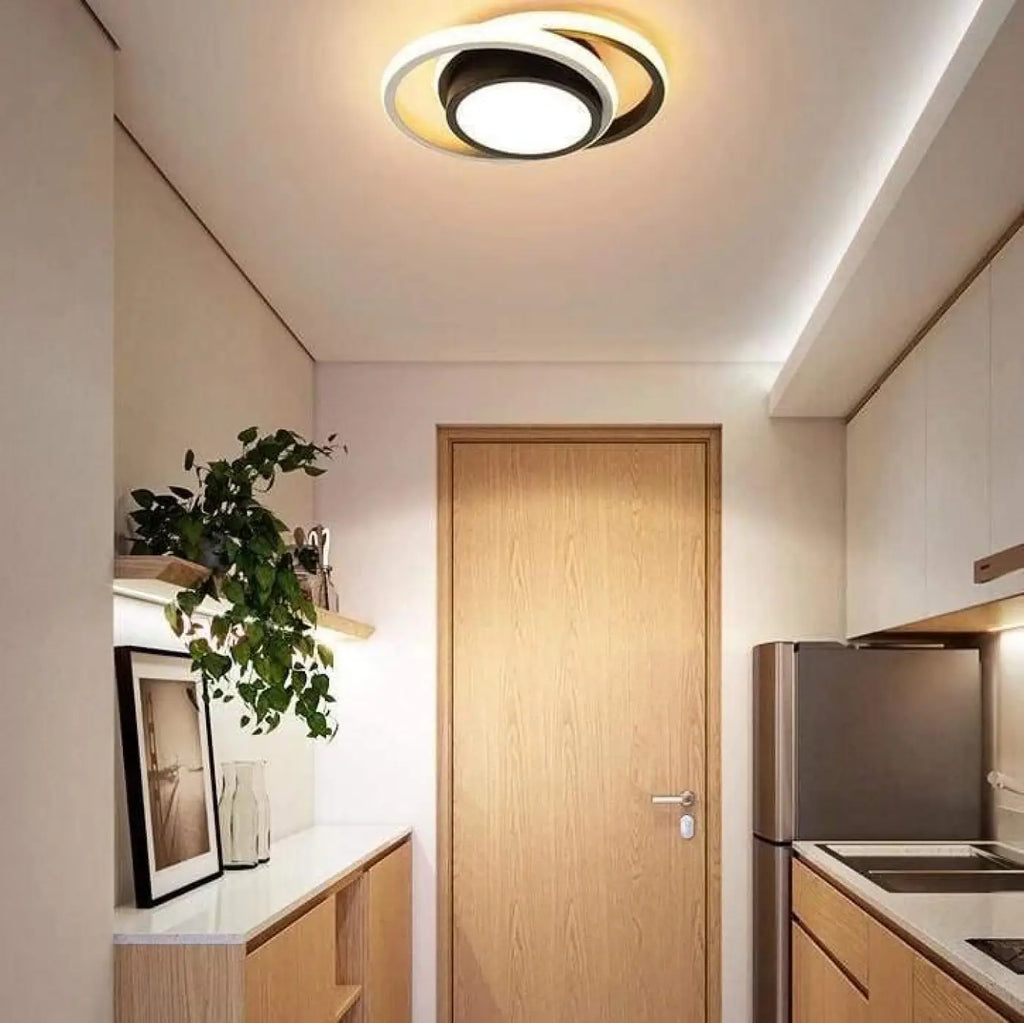 Plafonnier pour couloir et entrée, ligne sobre