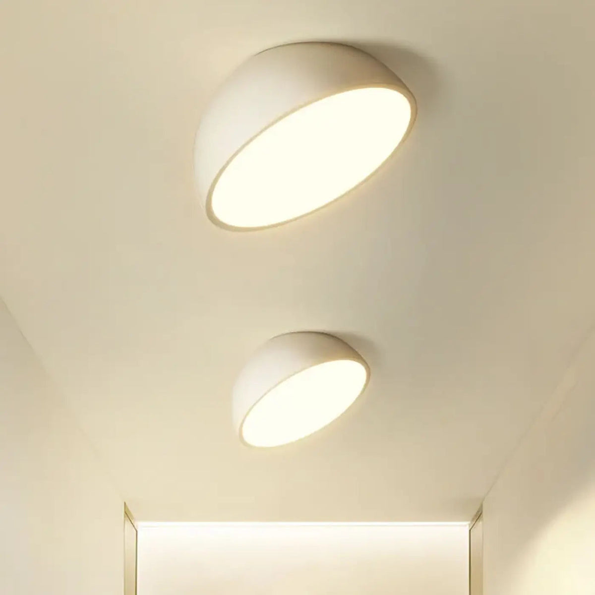 Plafonnier LED demi-sphère, blanc ou noir, tailles S et M