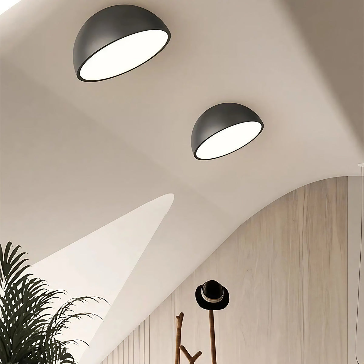 Plafonnier LED demi-sphère en bois, trois coloris, tailles S à XL, noir