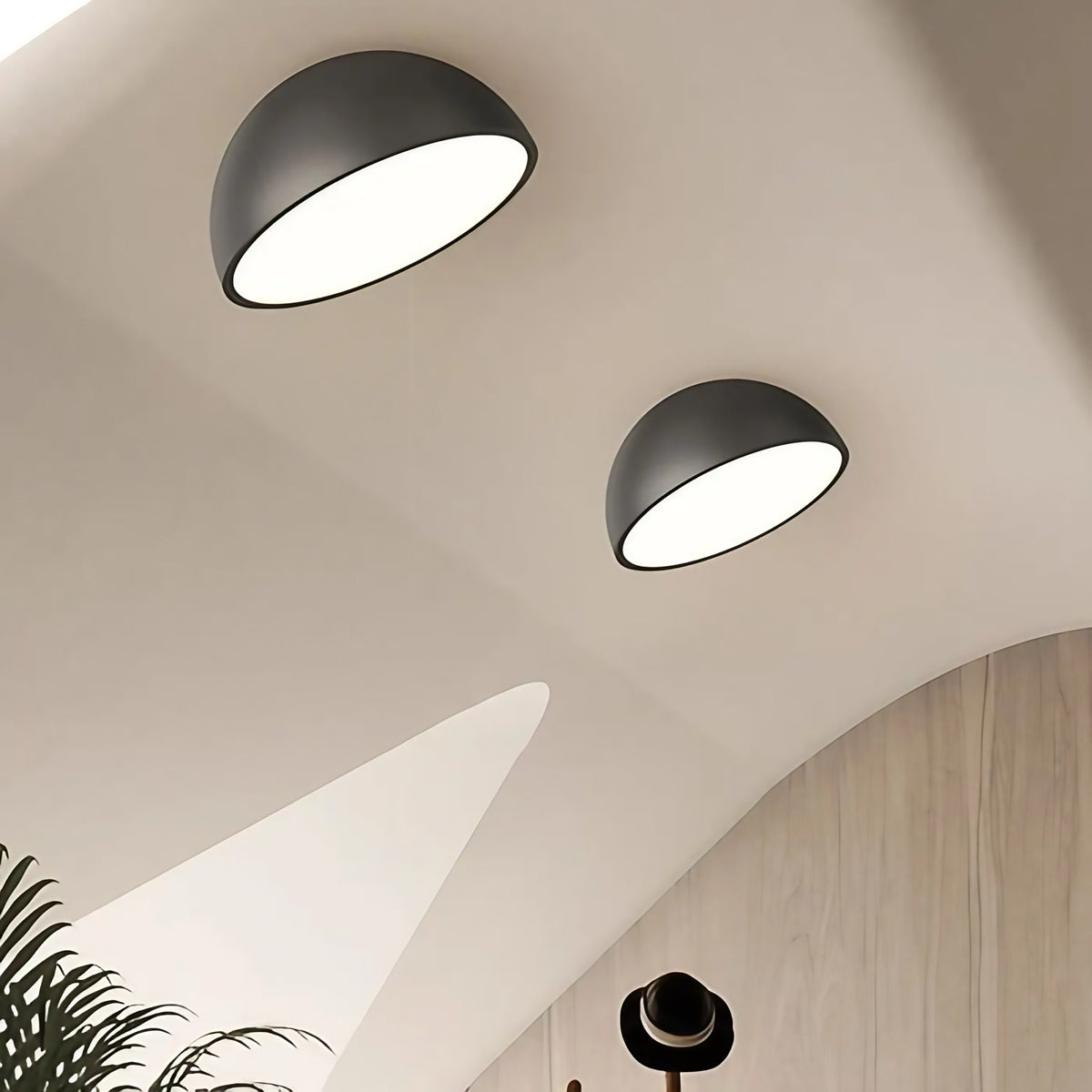 Plafonnier LED demi-sphère en bois, trois coloris, tailles S à XL, noir