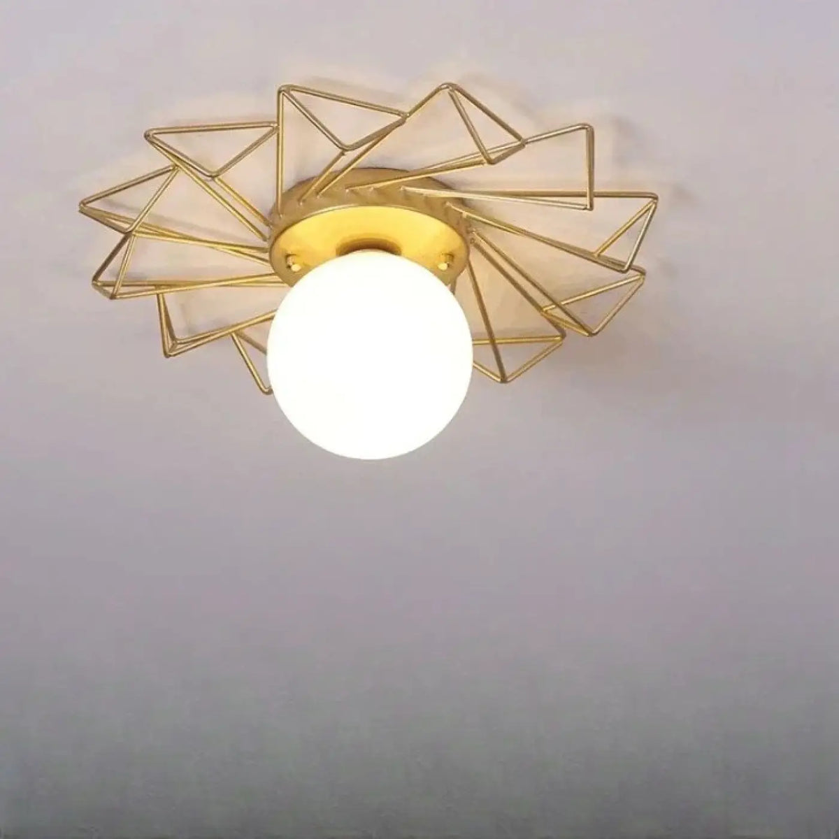 Plafonnier étoile en métal doré, trois modèles, tailles S et M