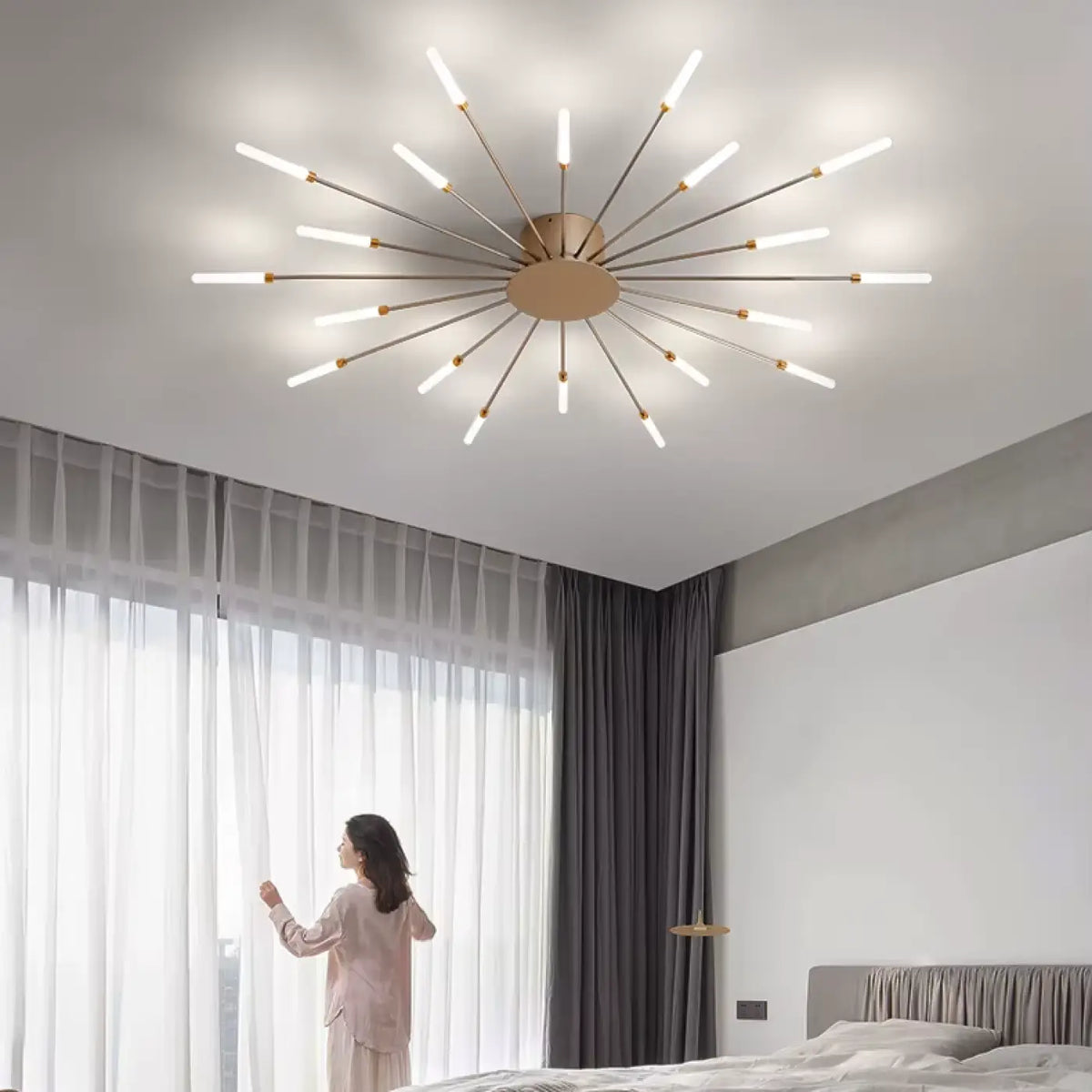Plafonnier design à tubes lumineux rayonnants, noir ou doré, doré