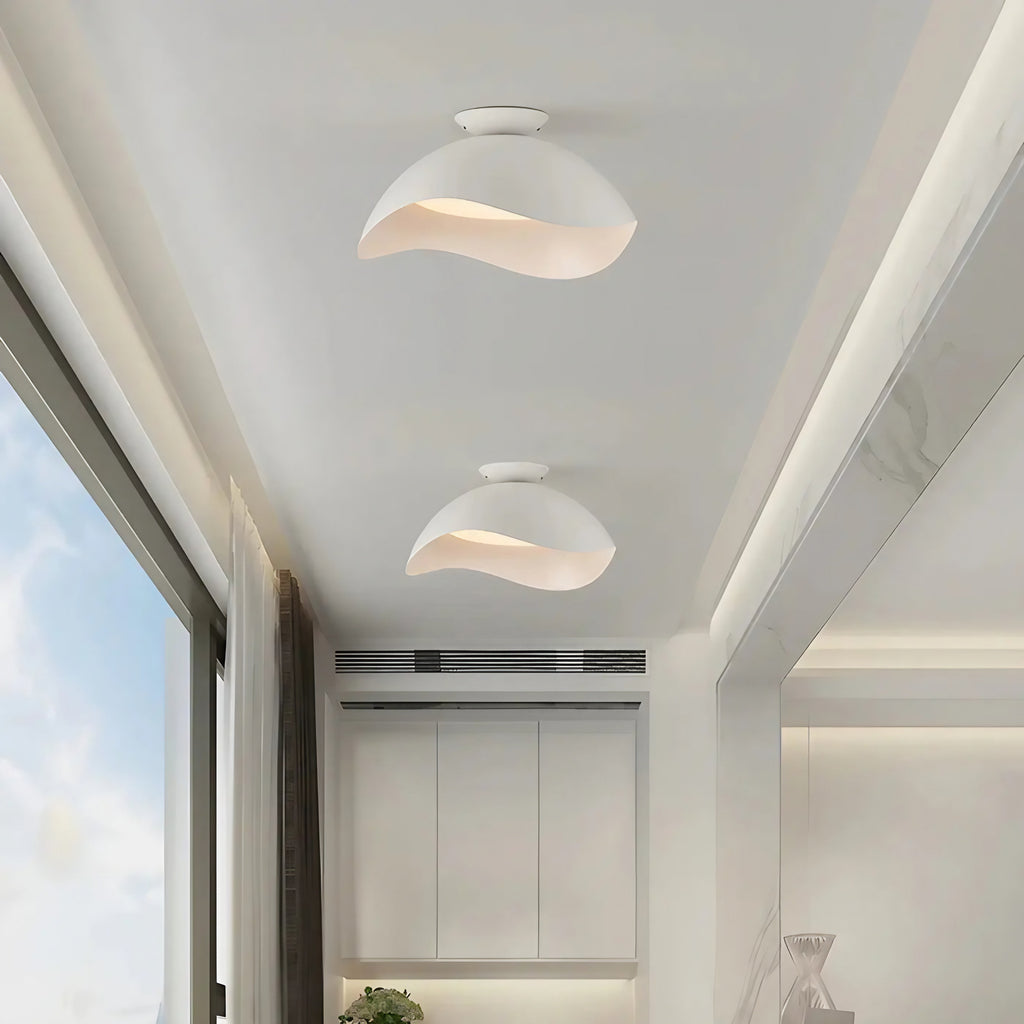 Plafonnier design à forme sculptée, blanc ou noir, blanc