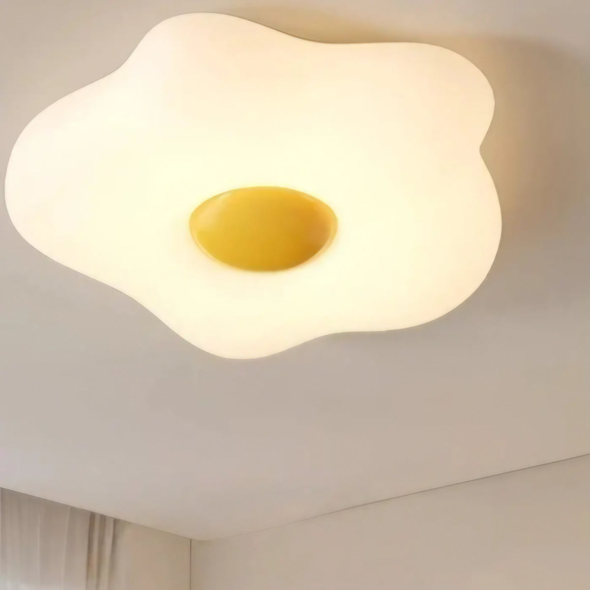 Plafonnier œuf au plat blanc et jaune, trois tailles