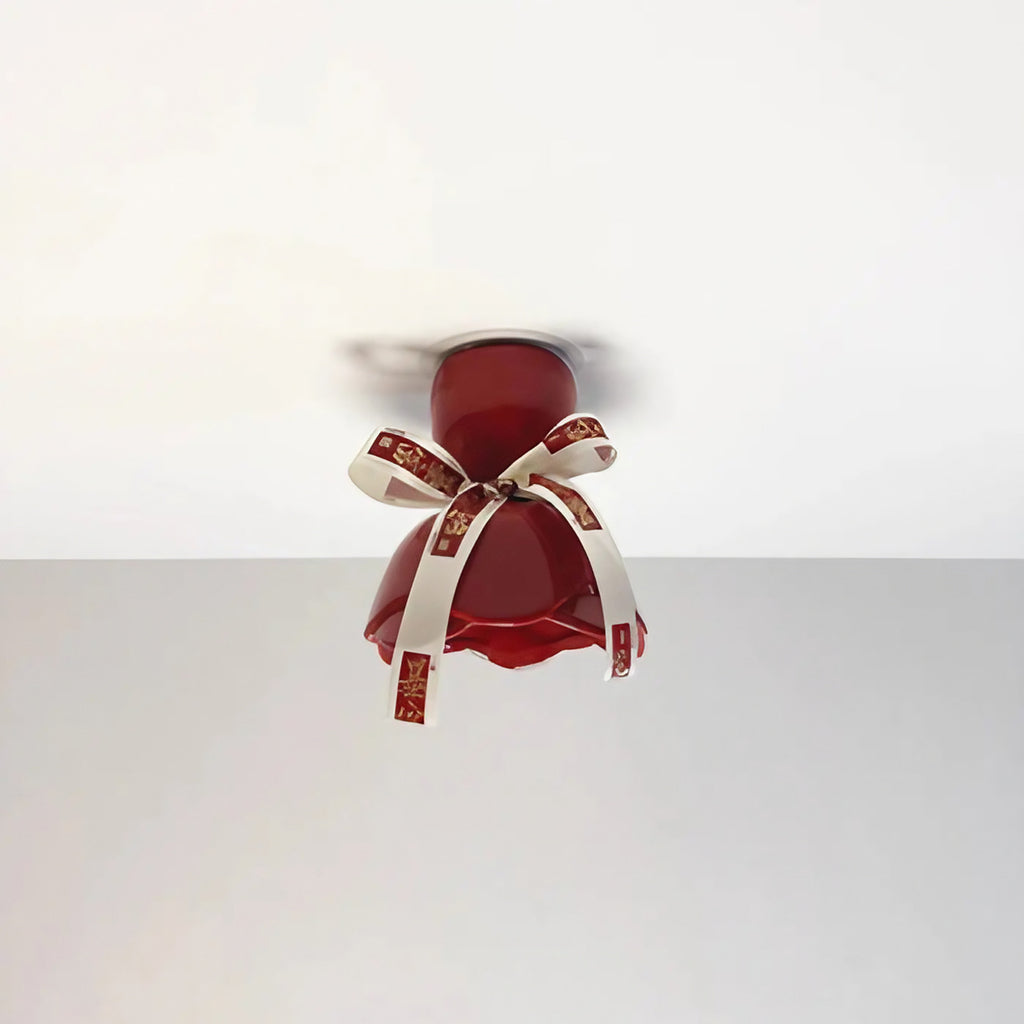 Plafonnier à nœud décoratif rouge et blanc, effet ruban