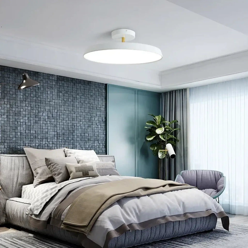 Plafonnier rond scandinave à silhouette fine, trois coloris