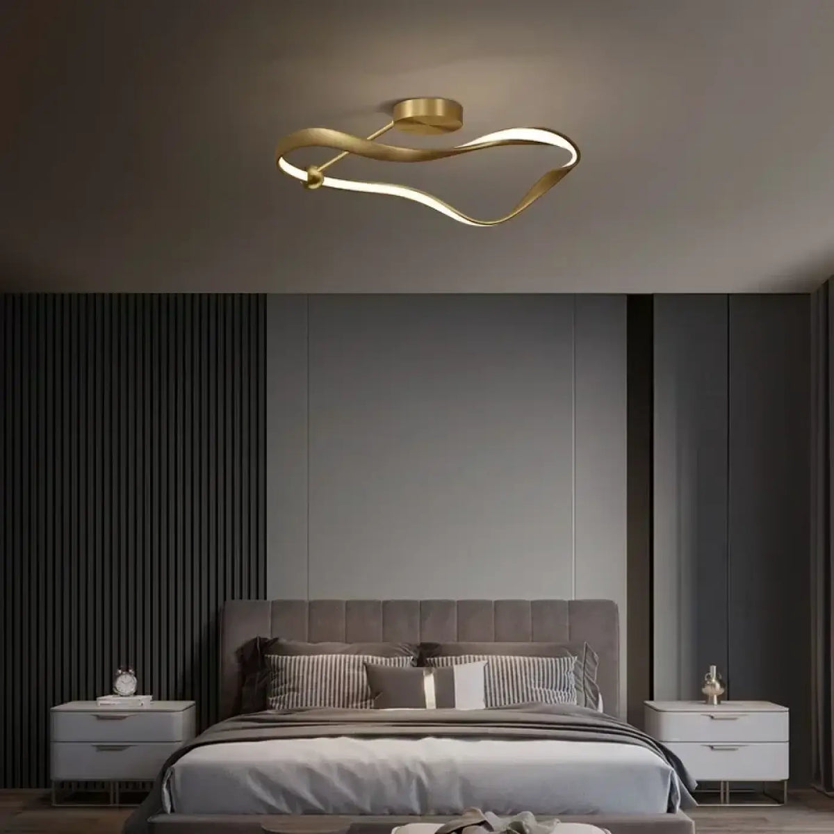 Plafonnier doré au design moderne, tailles S, M et L