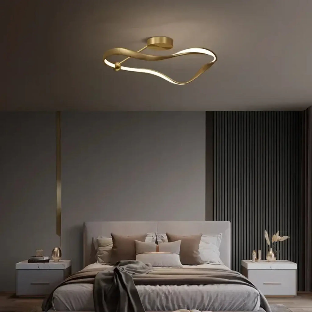 Plafonnier doré au design moderne, tailles S, M et L