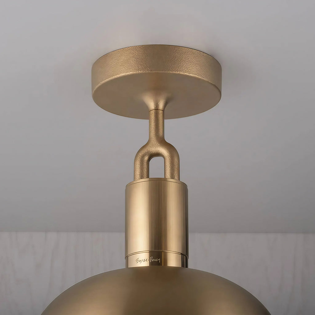 Plafonnier abat-jour demi-sphère en métal et globe en verre