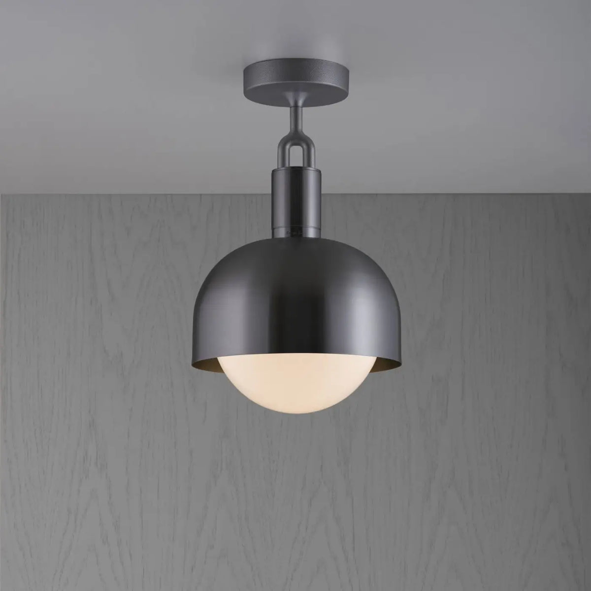 Plafonnier abat-jour demi-sphère en métal et globe en verre, gris