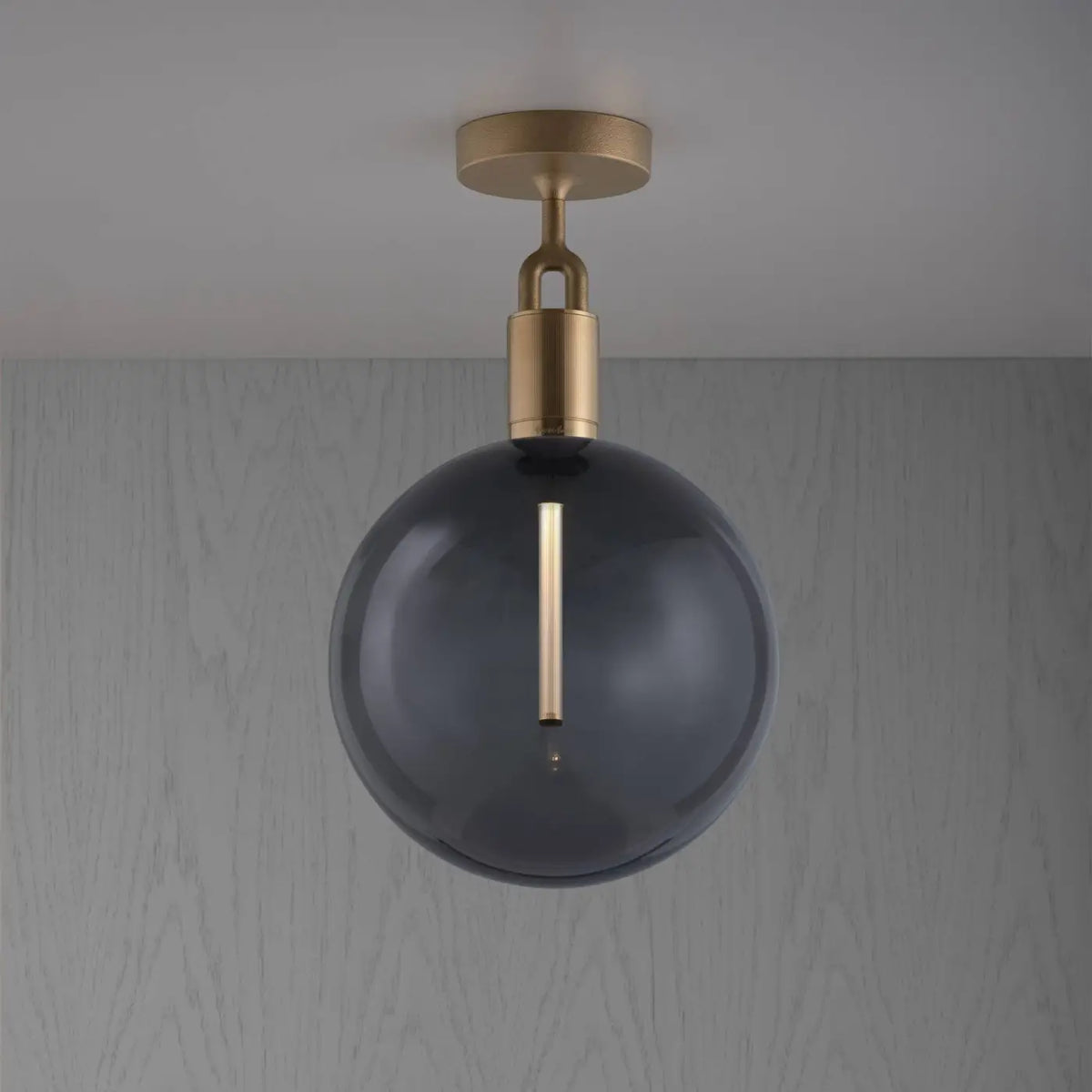 Plafonnier globe soufflé, verre fumé ou opale, ampoule fournie, doré