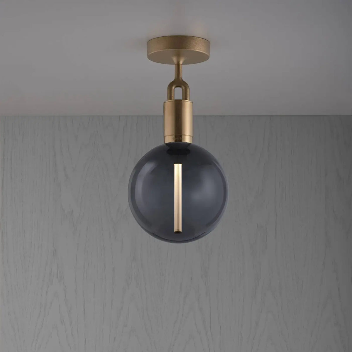 Plafonnier globe soufflé, verre fumé ou opale, ampoule fournie, doré