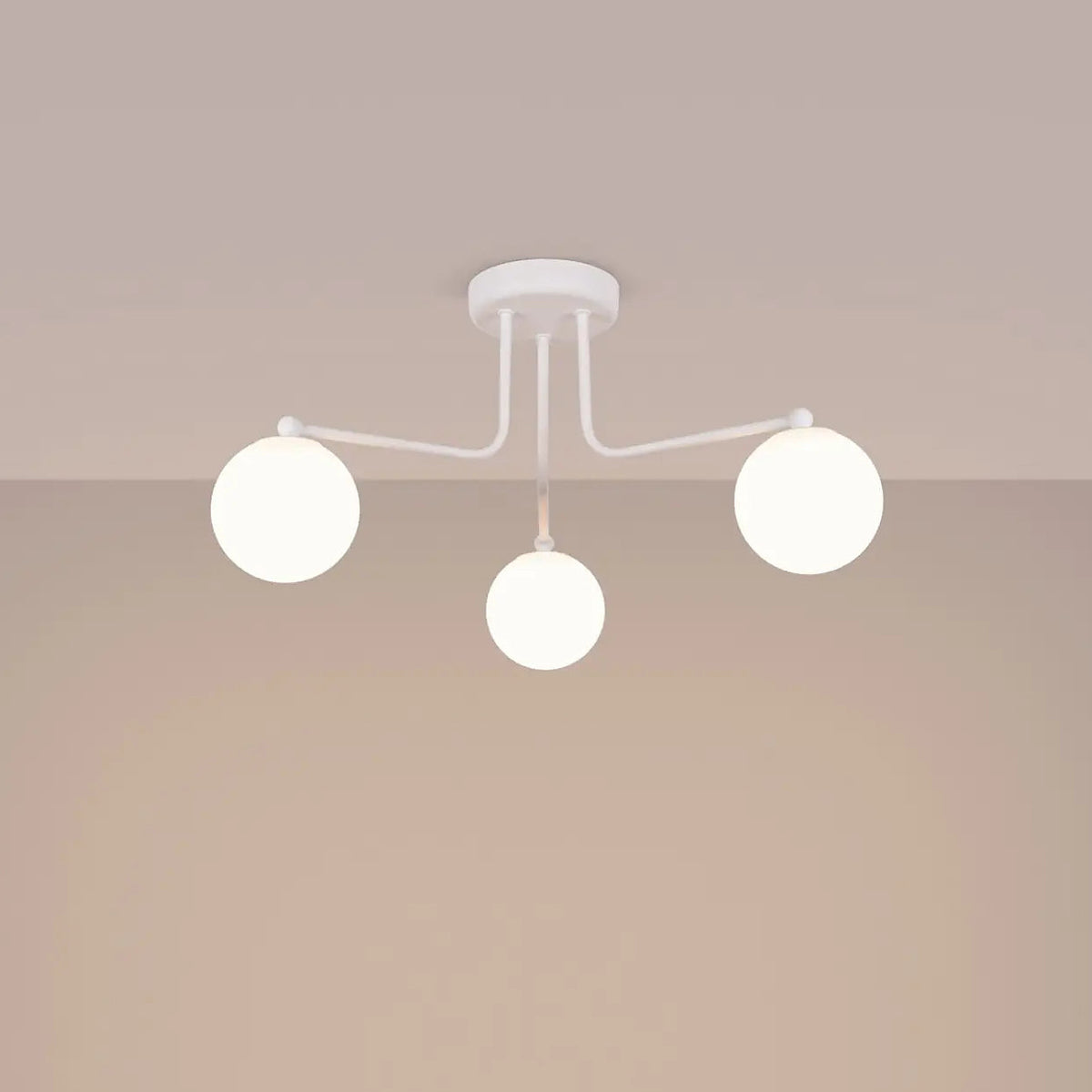 Plafonnier à globes en verre opale sur bras courbes, 3 ou 5