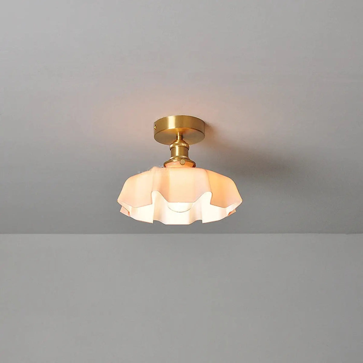 Plafonnier rétro en laiton et verre ondulé, cinq coloris, rose