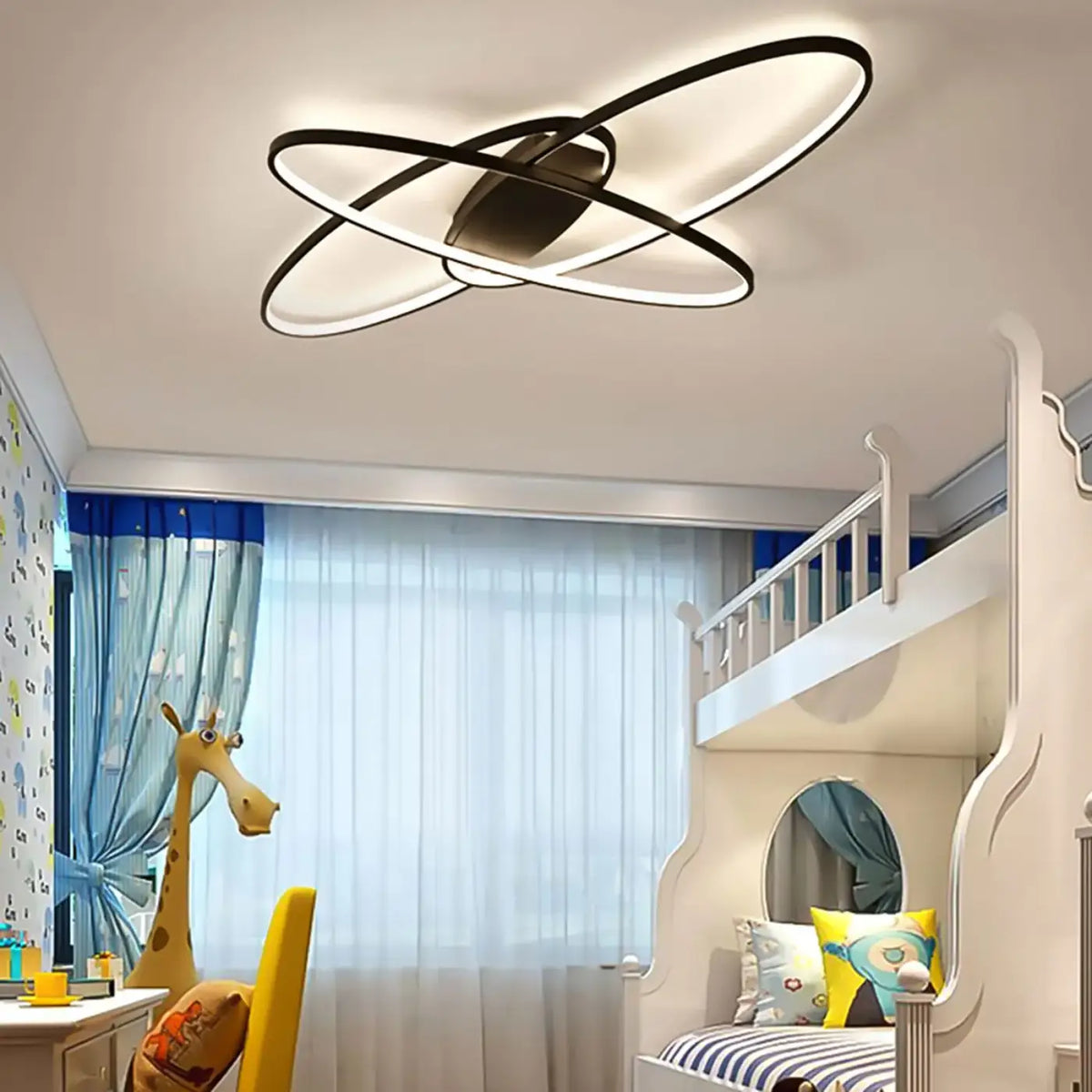 Plafonnier LED à anneaux entrelacés, style futuriste