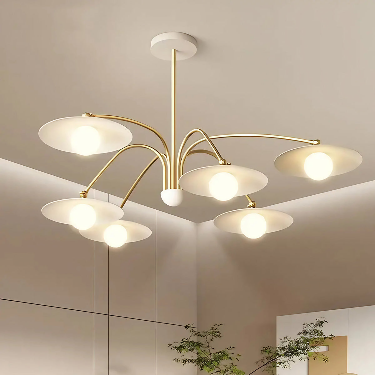 Plafonnier LED art déco blanc à bras dorés pivotants