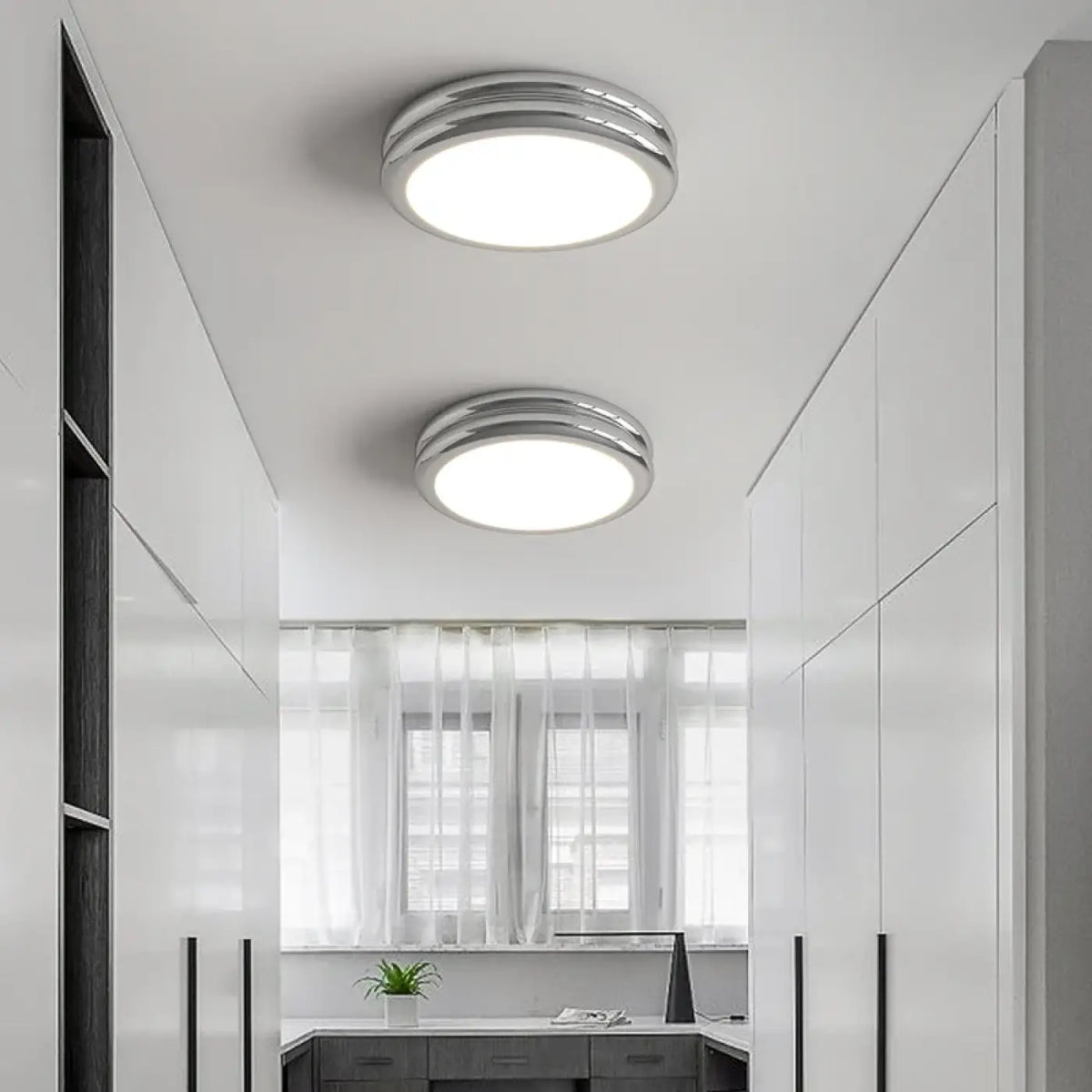 Plafonnier LED rond minimaliste, six coloris, tailles S et M, argenté