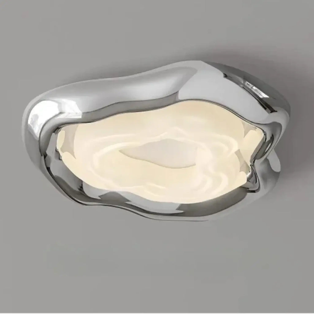 Plafonnier LED chromé aux courbes organiques, tailles S ou M