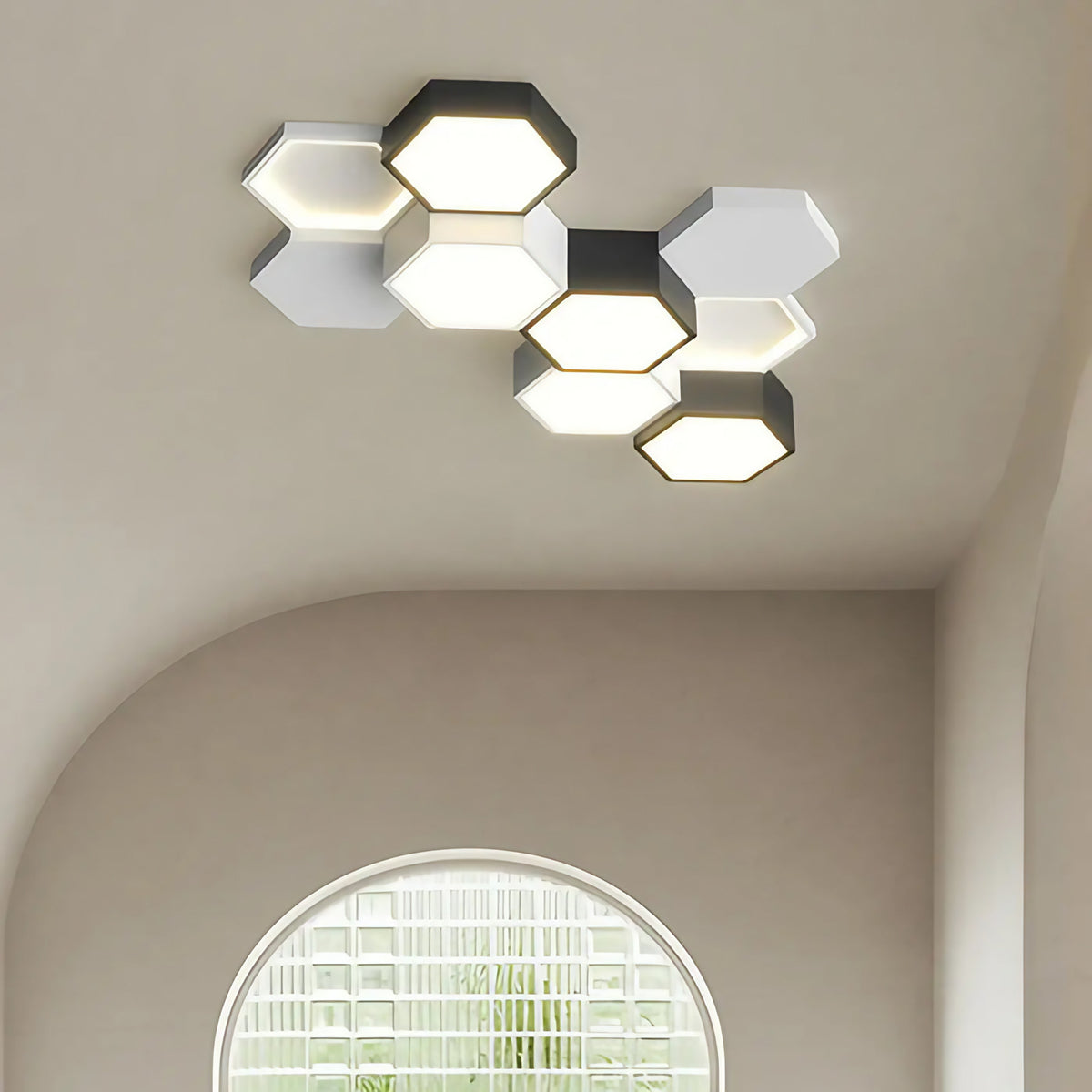 Plafonnier LED à hexagones noirs et blancs imbriqués, 5 tailles