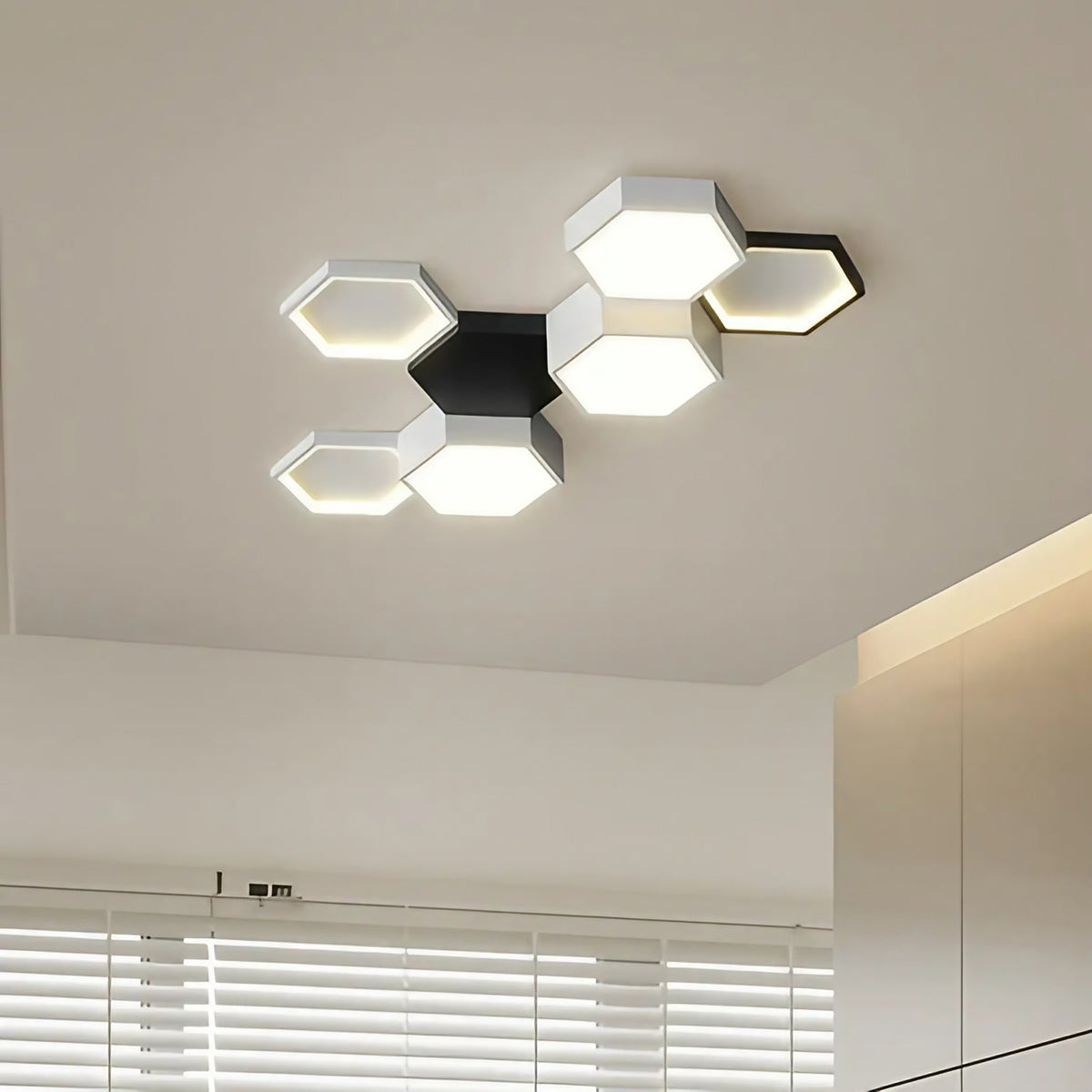 Plafonnier LED à hexagones noirs et blancs imbriqués, 5 tailles