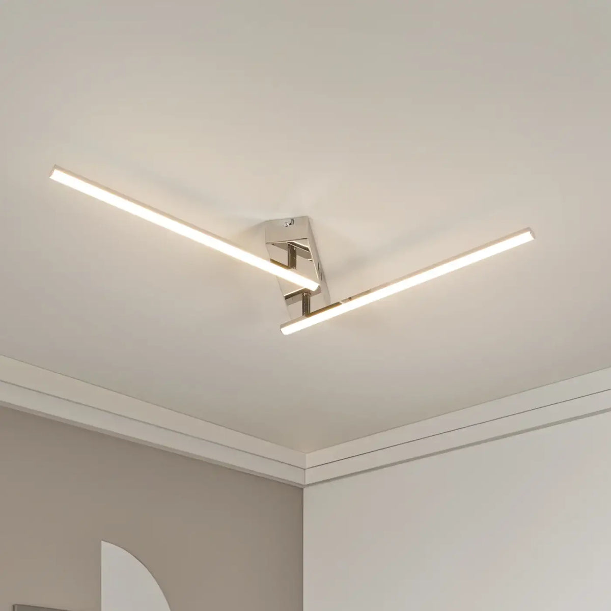 Plafonnier LED rotatif au design minimaliste