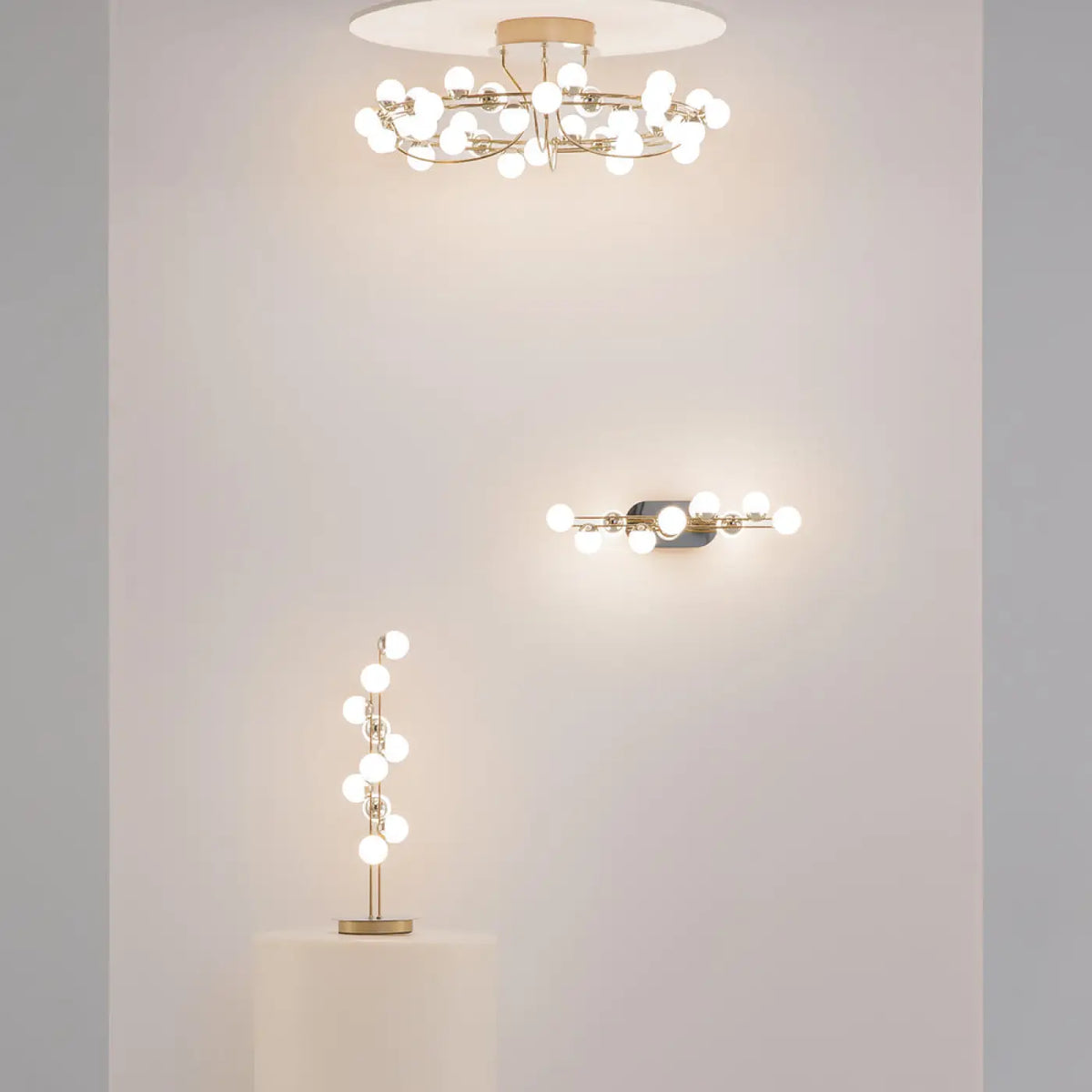 Plafonnier LED grand disque doré en relief, 60 ou 80 cm
