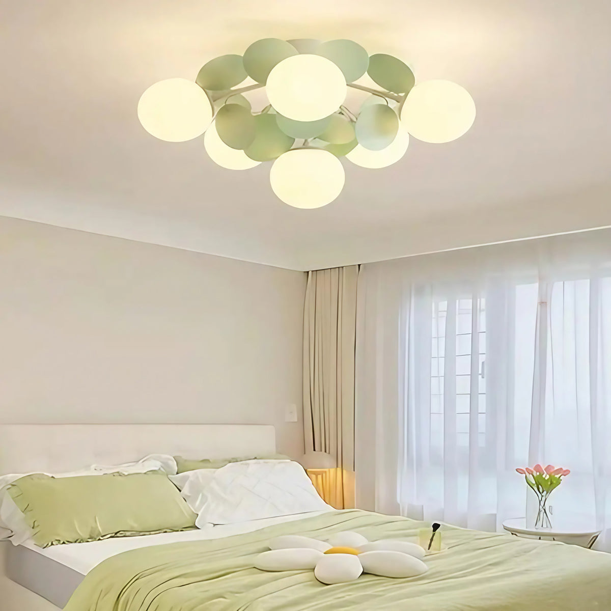 Plafonnier LED à globes vert clair, cinq tailles S à 2XL