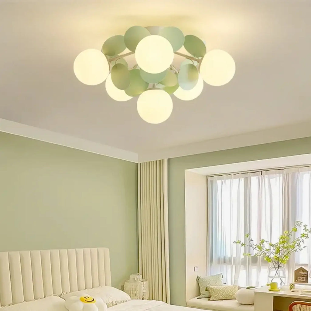 Plafonnier LED à globes vert clair, cinq tailles S à 2XL
