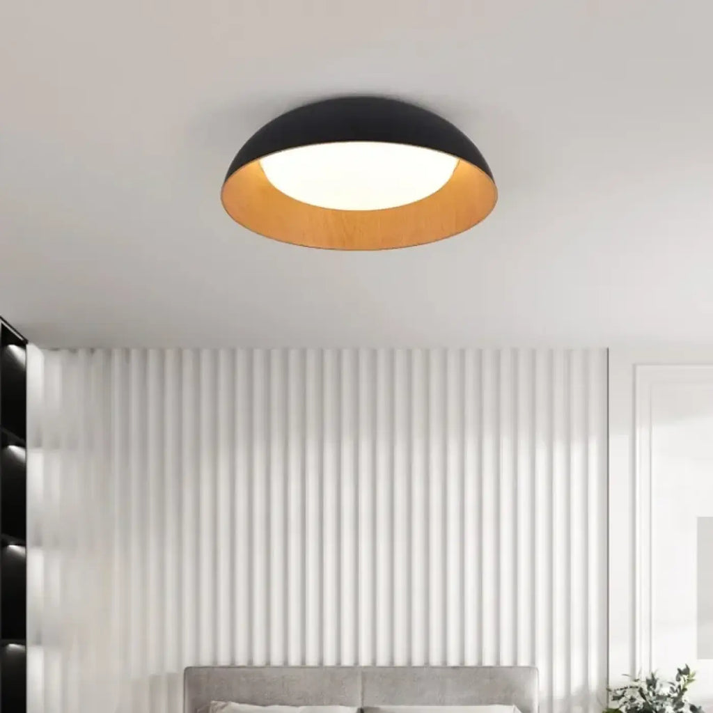 Plafonnier en métal noir ou blanc, intérieur contrasté, S ou M