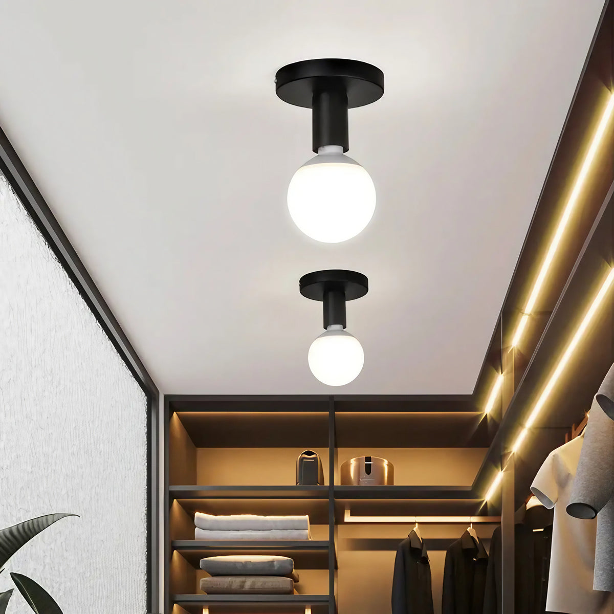 Plafonnier minimaliste noir avec ampoule globe apparente