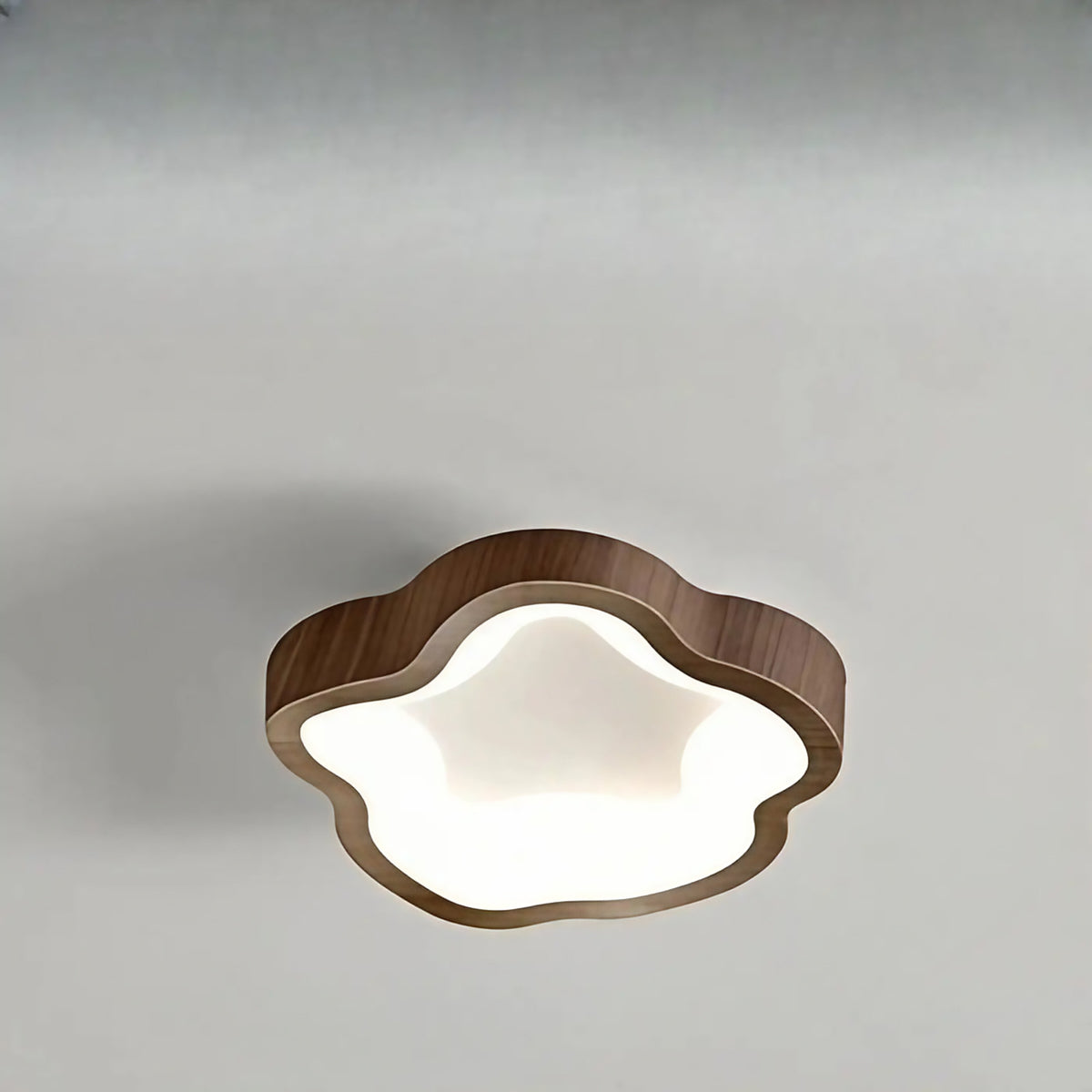 Plafonnier en bois aux formes organiques, six modèles, marron