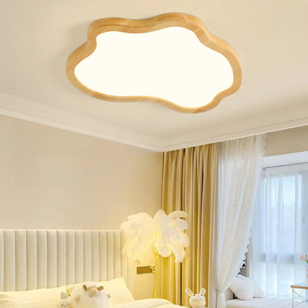 Plafonnier nuage en bois naturel, quatre tailles S à XL