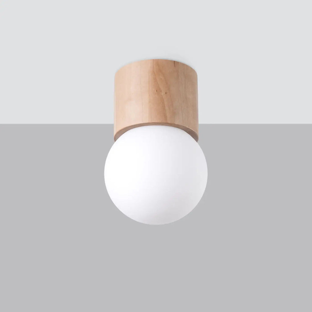 Petit plafonnier en bois naturel et globe opalin, 19 cm