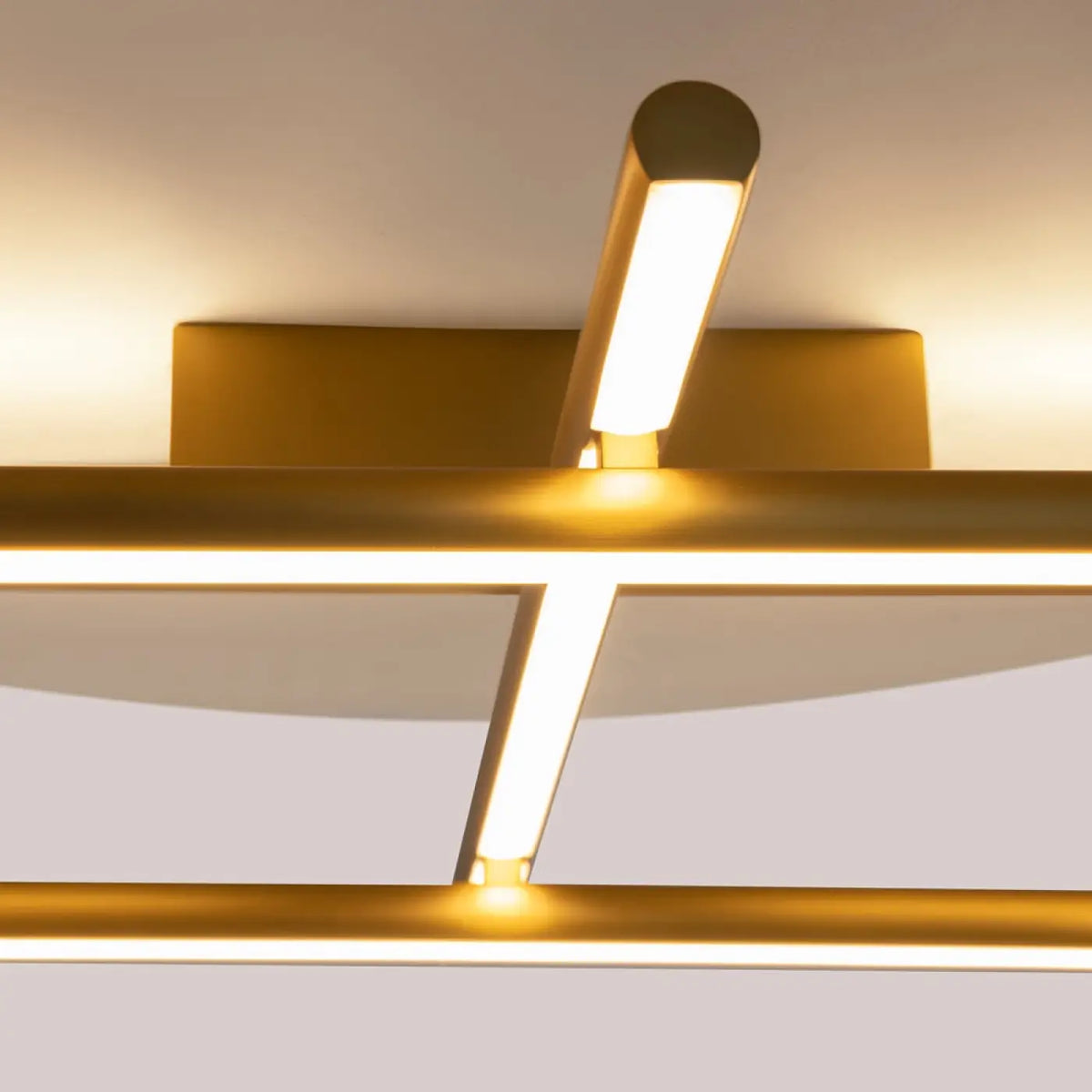 Plafonnier LED à branches dorées rayonnantes, 7000 lumens