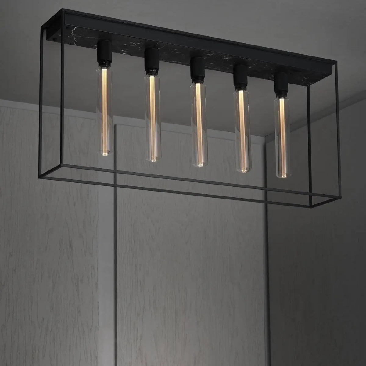 Plafonnier long en cage à 5 ampoules, acier noir et marbre, 110 cm, noir