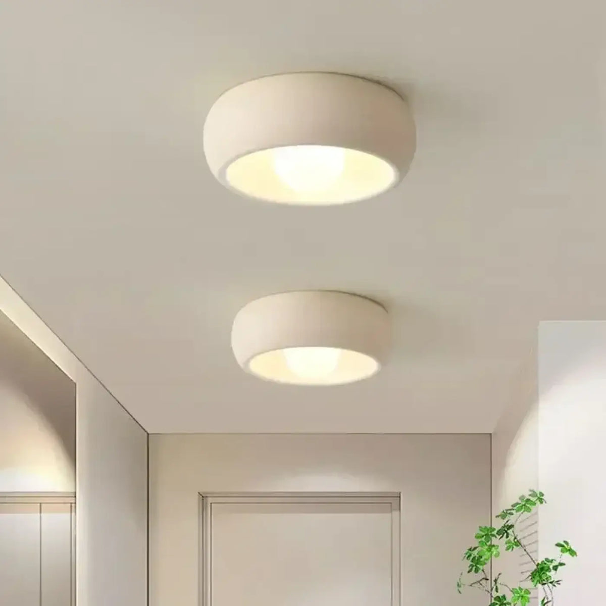 Plafonnier rond moderne, blanc ou gris, couloir ou salon