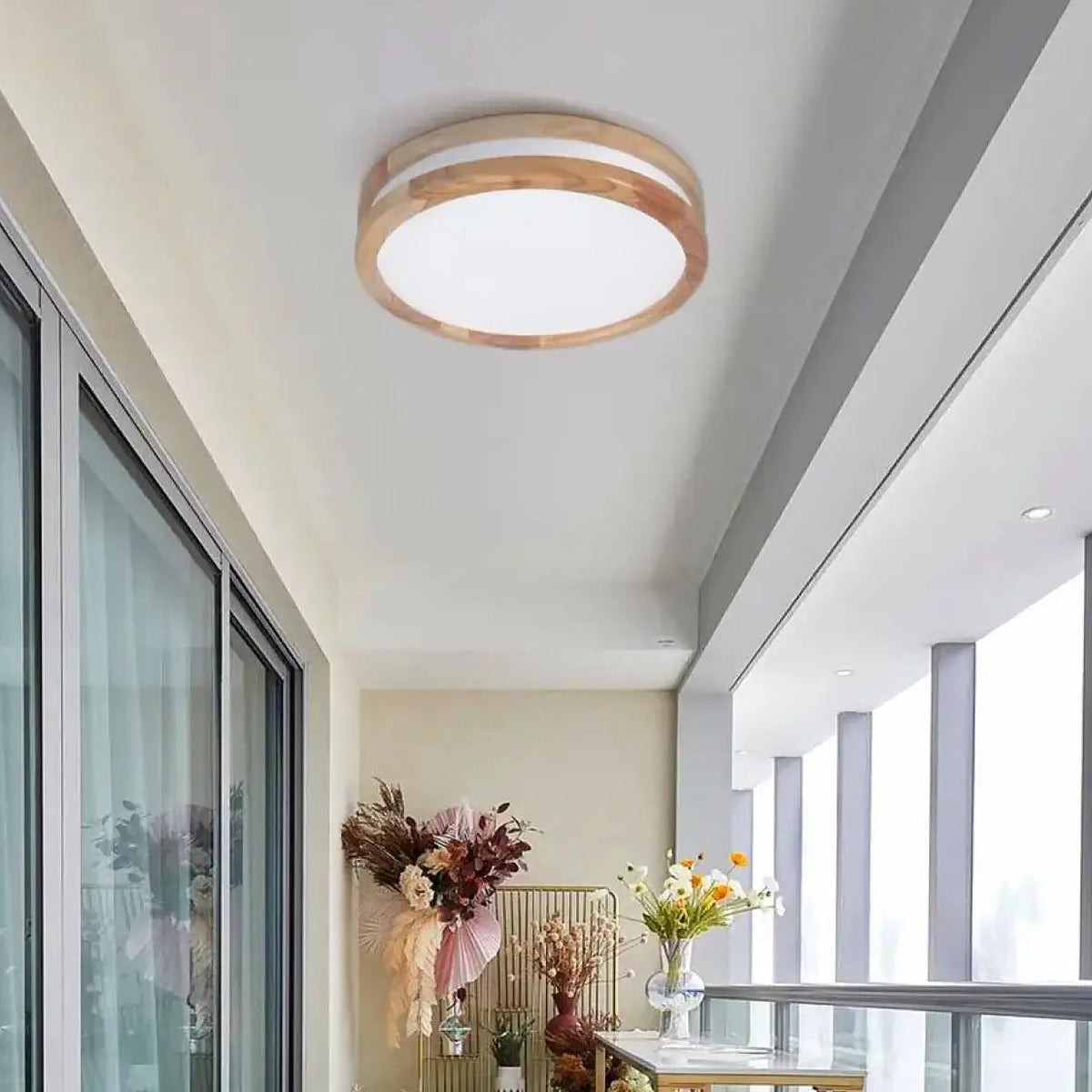 Plafonnier LED rond en bois clair, tailles S ou M