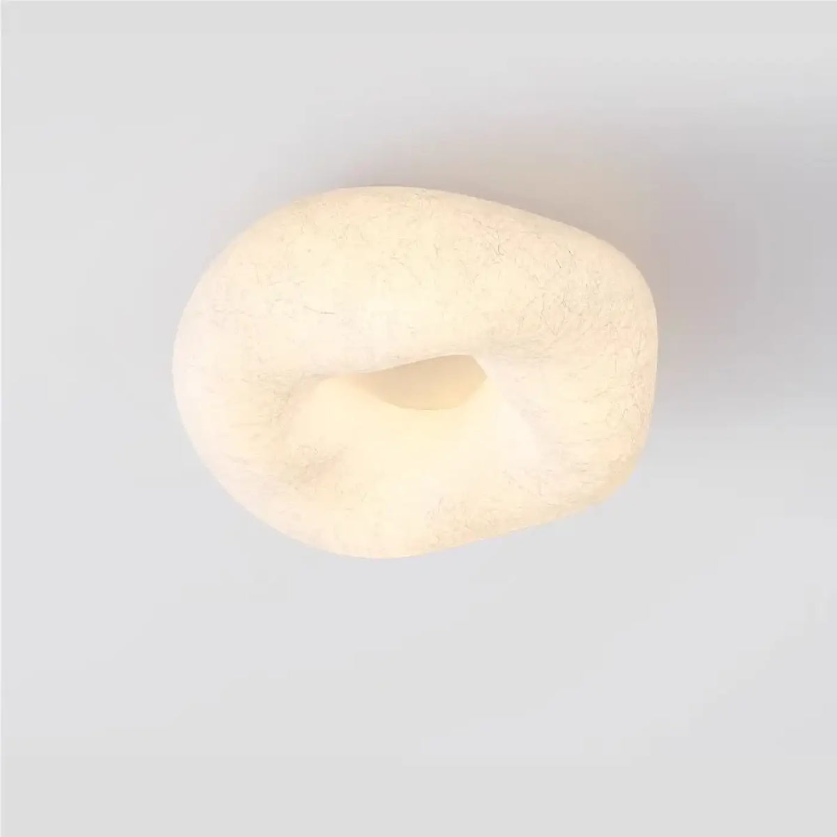 Plafonnier nuage crème à la forme libre