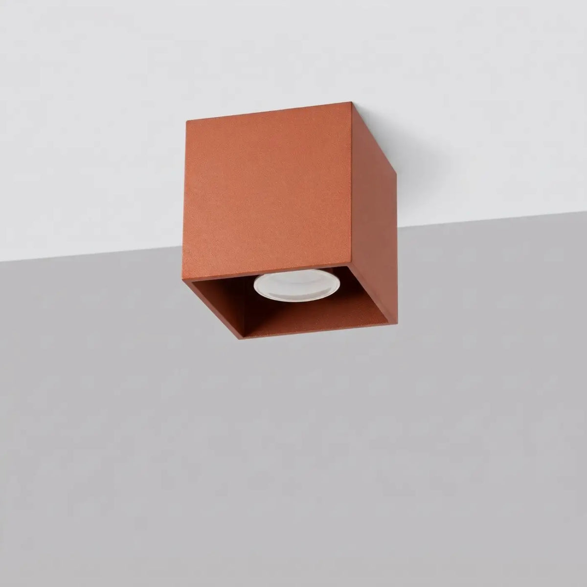 Plafonnier spot cube en aluminium, béton ou bois, GU10, rouge ocre