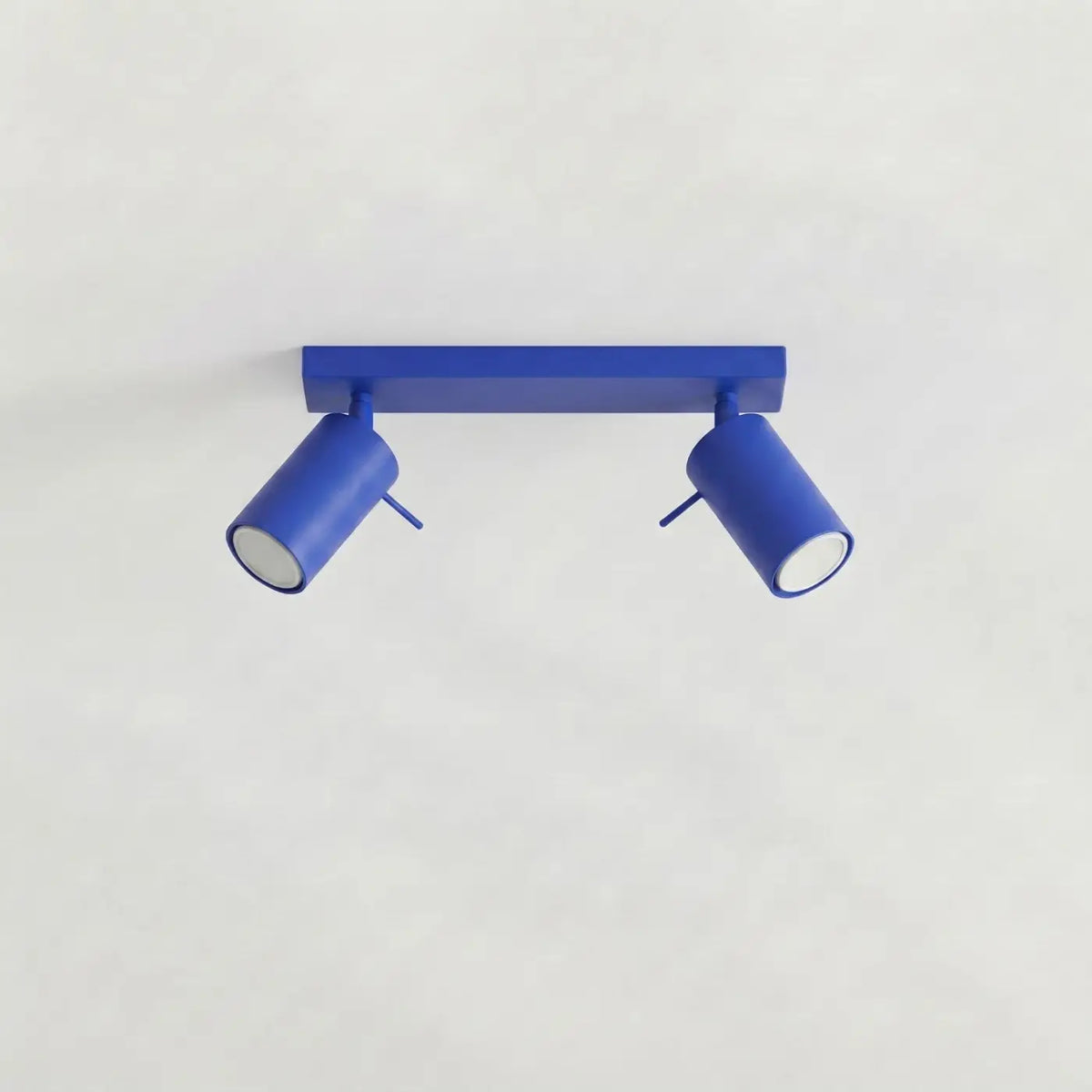 Plafonnier rampe de spots orientables en acier, 2 à 6 spots, outremer