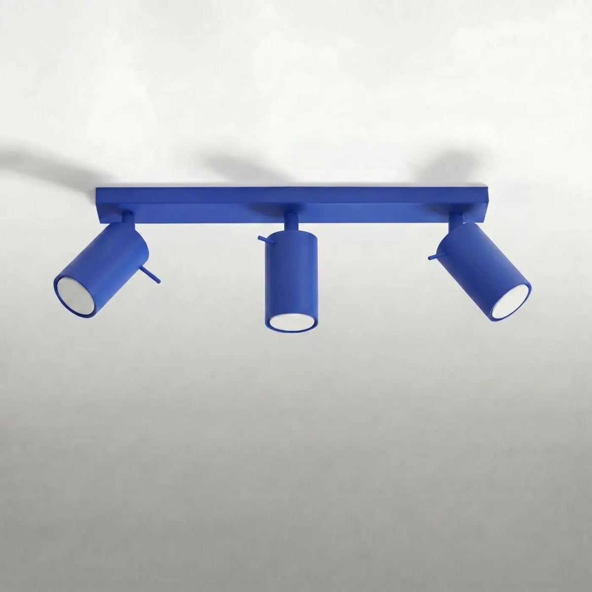 Plafonnier rampe de spots orientables en acier, 2 à 6 spots, outremer