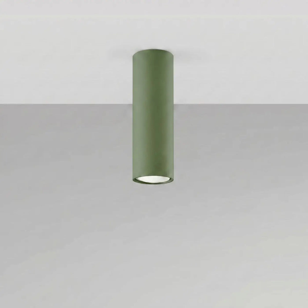 Plafonnier tube en acier lisse, seul ou par 3 ou 5 sur rosace, vert olive