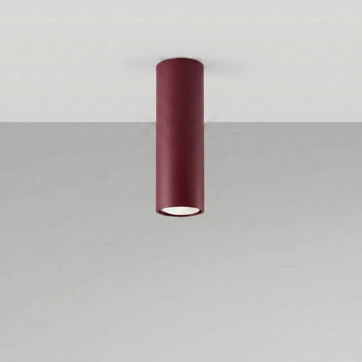 Plafonnier tube en acier lisse, seul ou par 3 ou 5 sur rosace, bordeaux