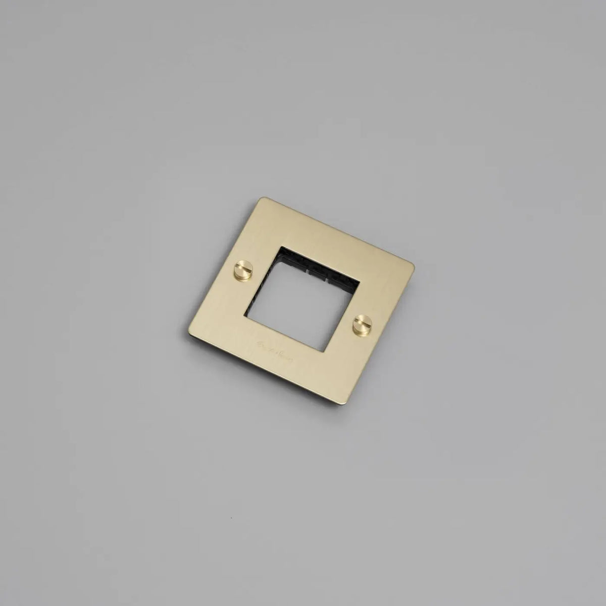 Plaque murale en métal pour prises, sans inserts, 1 à 4 postes, doré