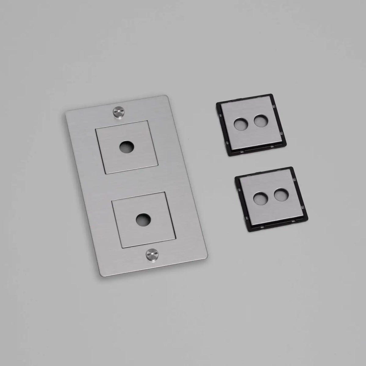 Plaque murale en métal avec inserts, 1 à 4 postes, pose libre, argenté